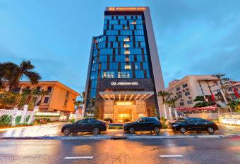 Le Indochina Hotel has Balcony rooms