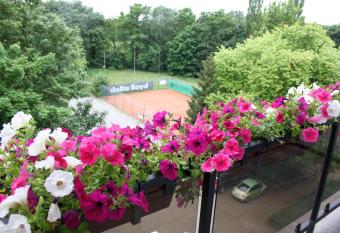 Hotel Panorama has Balcony rooms
