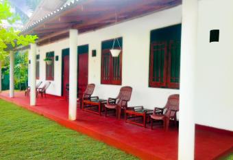 Ranmitha Villa has Balcony rooms