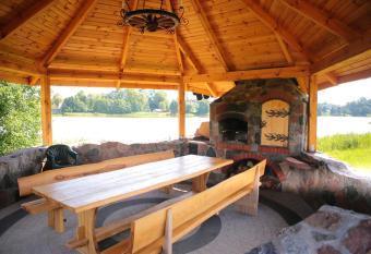 Domek nad Jeziorem has Balcony rooms