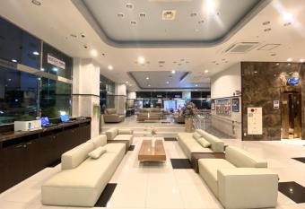 Toyoko Inn Busan Haeundae 2 allows 18 year olds to book a room