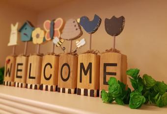 Happiness Yes Inn has Balcony rooms