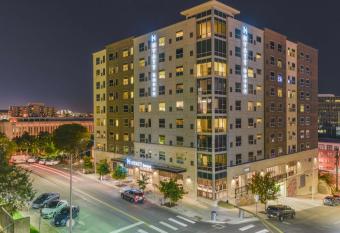 Hyatt House Austin/Downtown allows 18 year olds to book a room