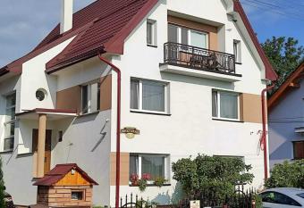 Priv  t Voyage has Balcony rooms