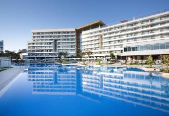 Hipotels Playa de Palma Palace&Spa allows 18 year olds to book a room