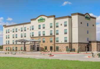 Wingate by Wyndham Lubbock near Texas Tech Univ. Medical Ctr allows 18 year olds to book a room