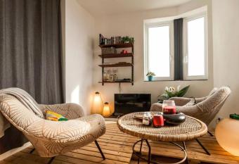 Norma House on the Rocks allows 18 year olds to book a room