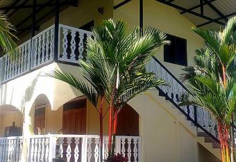 Suites Chile Verde has Balcony rooms