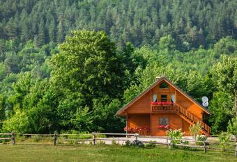 Ranch Jelov Klanac has Balcony rooms