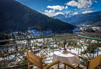 To Kallion has Balcony rooms