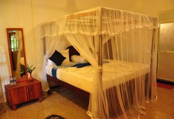 Mama s place Mirissa has Balcony rooms