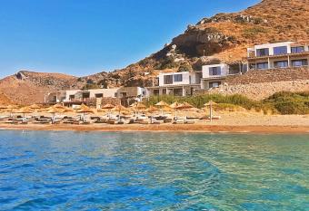 Spathi Beach Suites Kea has Balcony rooms