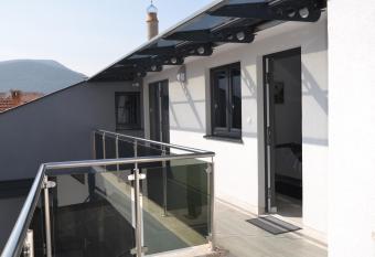 Rooms Villa Downtown has Balcony rooms