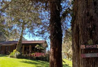 Chal   S  tio Olhos d   gua has Balcony rooms