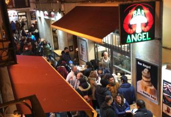 Apartamento Vistas Laurel allows 18 year olds to book a room