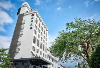       villa has Balcony rooms