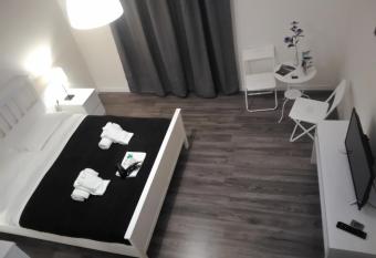 B&B del Toscano allows 18 year olds to book a room