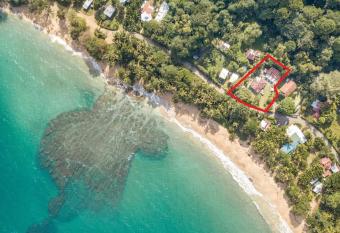 Sol de Nit has Balcony rooms