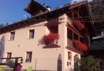 Le Mie Radici has Balcony rooms