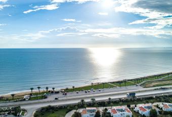 Long Beach Rental Apartments has Balcony rooms