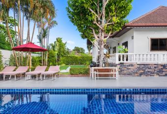 Happy Family Villa 2 has Balcony rooms