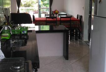 Apartamento Bay Conceicao allows 18 year olds to book a room