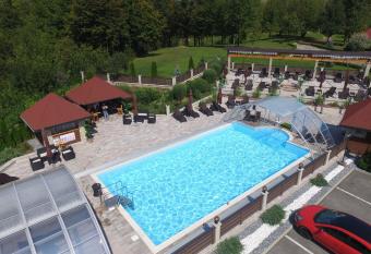 SEDRA Holiday Resort-Adults Only has Balcony rooms