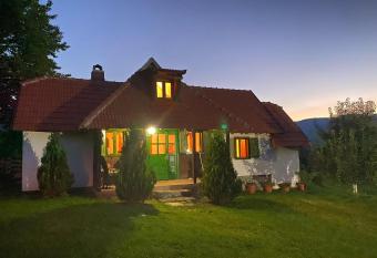 Camp Viljamovka has Smoking/Balcony rooms