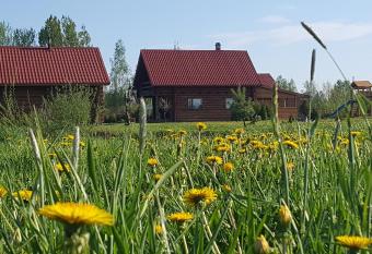 Lindiki has Balcony rooms