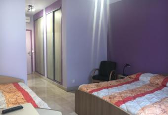 R  sidence Universitaire Lanteri allows 18 year olds to book a room