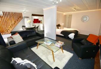 Modern Wall has Balcony rooms