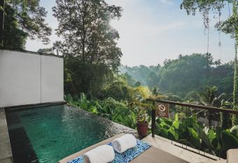 Amora Ubud Boutique Villas allows 18 year olds to book a room
