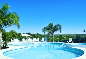 Solares de Tanti has Balcony rooms