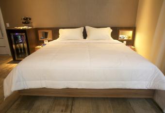 Zaya Motel Premium allows 18 year olds to book a room