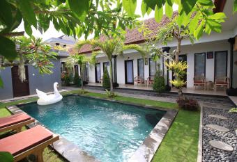 Surf Lodge Canggu has Balcony rooms