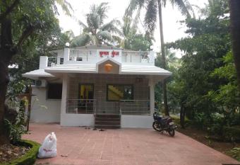 Krushna Kunj Holiday Home allows 18 year olds to book a room