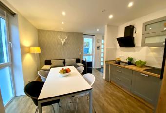 Apartment End has Balcony rooms