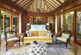 Hotel Indigo Bali Seminyak Beach, an IHG Hotel has Balcony rooms