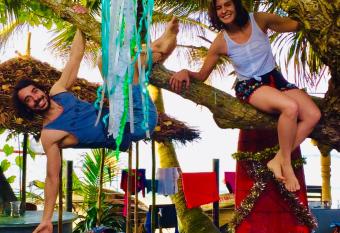 Southern Beach Castle Hotel & Restaurant allows 18 year olds to book a room