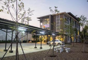 Naiya Place has Balcony rooms