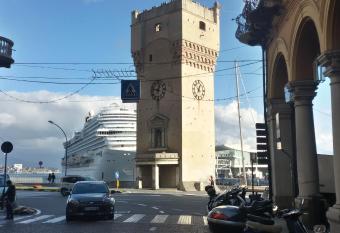 Piazzetta dei Consoli Apartment allows 18 year olds to book a room
