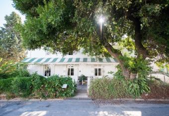 The Victorian of Church Street - Cape Dutch Quarters has Balcony rooms