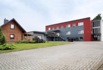 Domeikavos vila has Balcony rooms