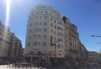 Picardy H  tel-Gare du Nord allows 18 year olds to book a room