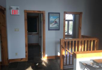 Summit Ridge 5 allows 18 year olds to book a room