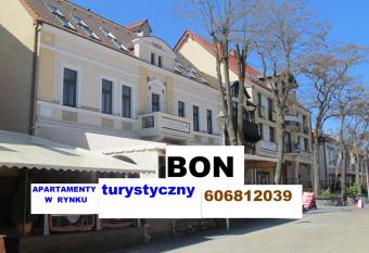 Miko  ajki Apartamenty Rynek has Balcony rooms