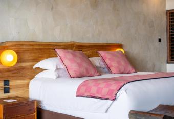 Bombora Medewi has Balcony rooms