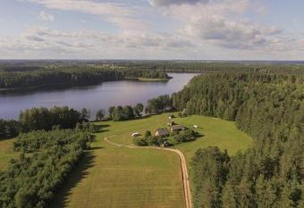 Kaimo Turizmo Sodyba   ni  rai has Balcony rooms