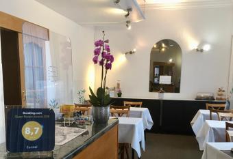 Eurotel allows 18 year olds to book a room