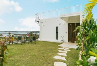 Kouri Ocean Villa allows 18 year olds to book a room